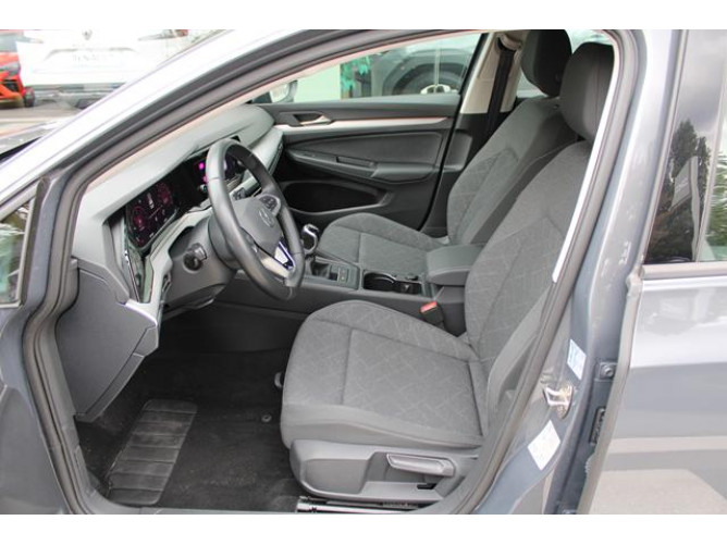 Volkswagen Golf 8 2.0 TDI Life 