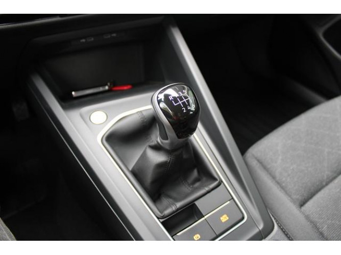Volkswagen Golf 8 2.0 TDI Life 