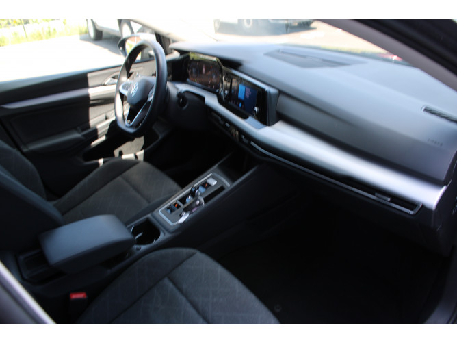 Volkswagen Golf 8 2.0 TDI DSG Life 