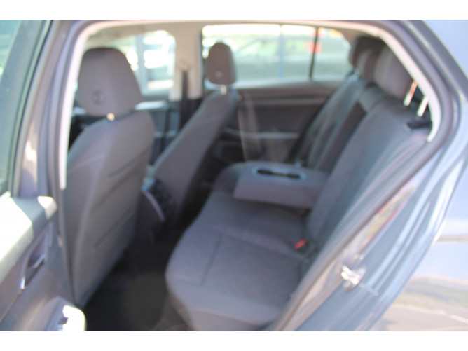 Volkswagen Golf 8 2.0 TDI DSG Life 