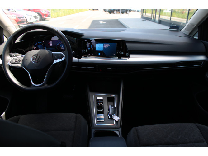 Volkswagen Golf 8 2.0 TDI DSG Life 