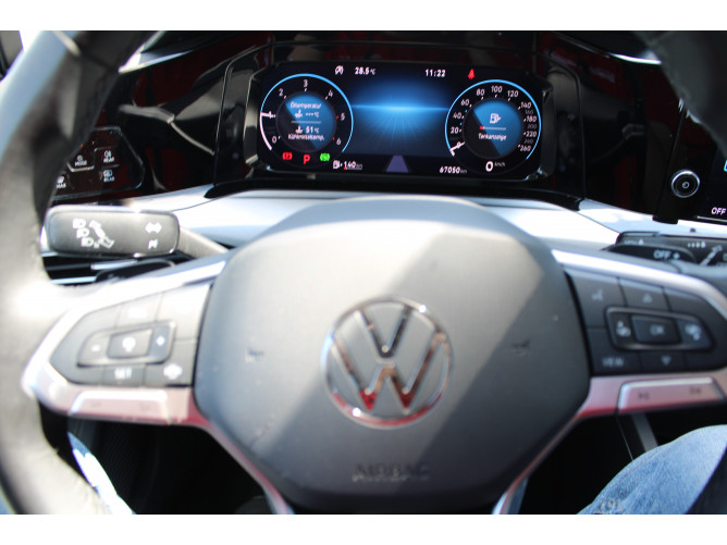 Volkswagen Golf 8 2.0 TDI DSG Life 