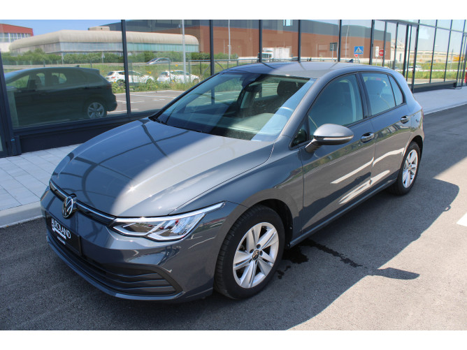 Volkswagen Golf 8 2.0 TDI DSG Life 