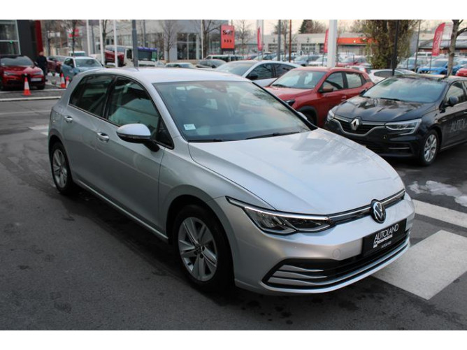 Volkswagen Golf 8 1.0 TSI Life 