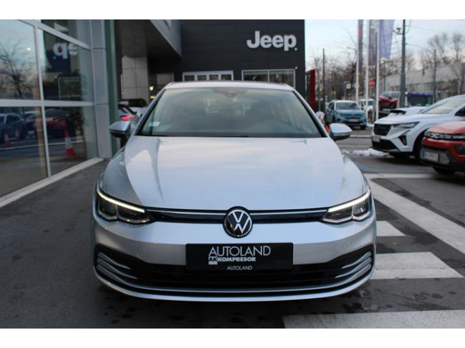 Volkswagen Golf 8 1.0 TSI Life 
