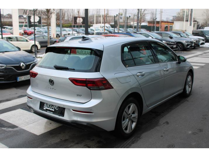 Volkswagen Golf 8 1.0 TSI Life 