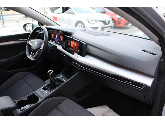 Volkswagen Golf 8 1.0 TSI Life 