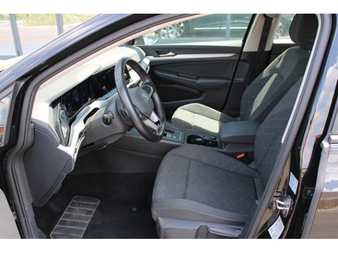 Volkswagen Golf 8 2.0 TDI DSG Life 