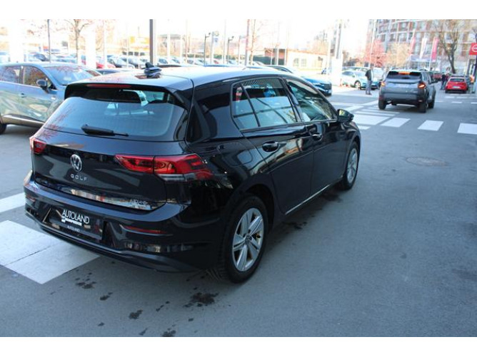 Volkswagen Golf 8 2.0 TDI Life 