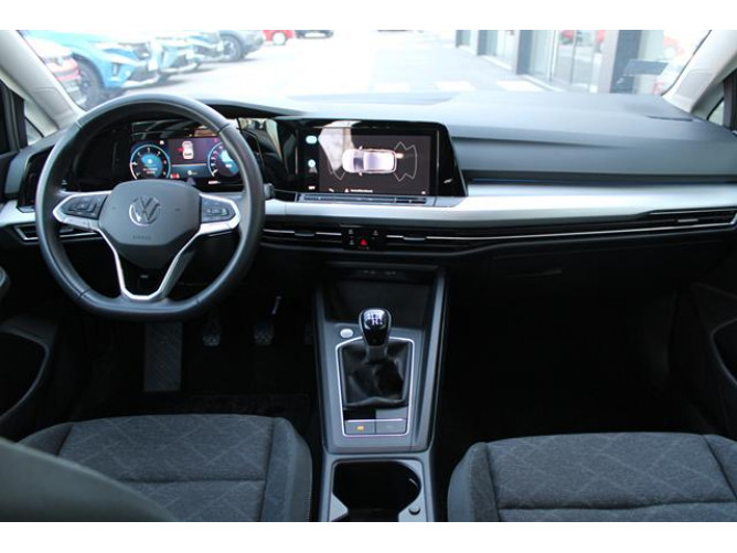 Volkswagen Golf 8 2.0 TDI Life 
