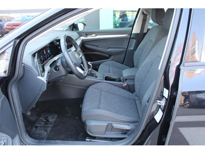 Volkswagen Golf 8 2.0 TDI Life 