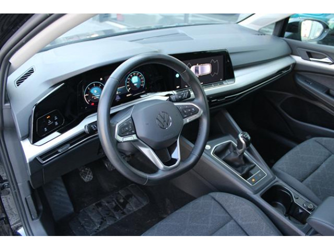 Volkswagen Golf 8 2.0 TDI Life 