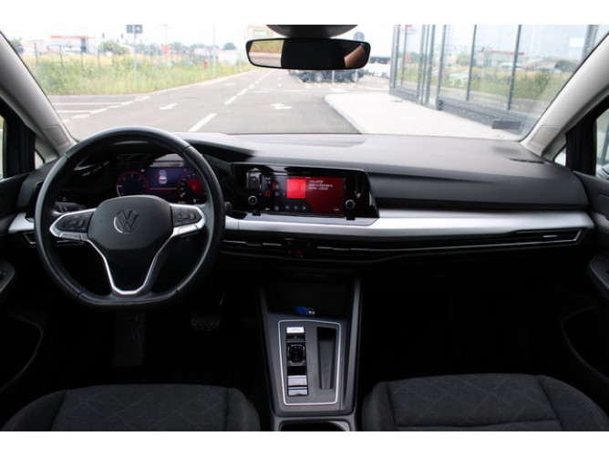 Volkswagen Golf 8 2.0 TDI DSG Life 