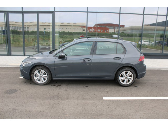Volkswagen Golf 8 2.0 TDI DSG Life 