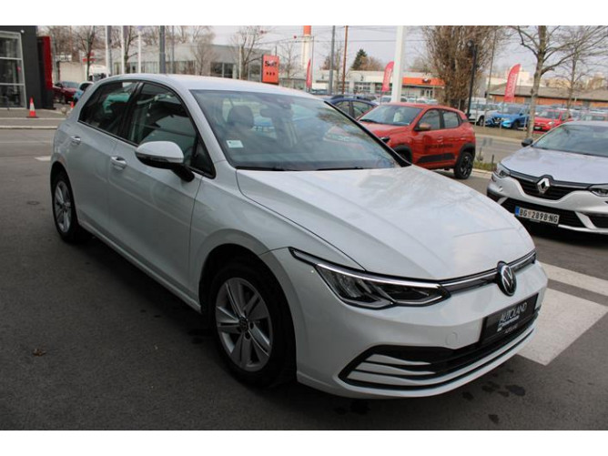 Volkswagen Golf 8 1.0 TSI Life 