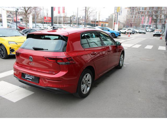 Volkswagen Golf 8 2.0 TDI Life 