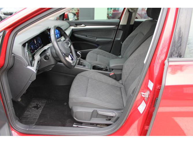 Volkswagen Golf 8 2.0 TDI Life 