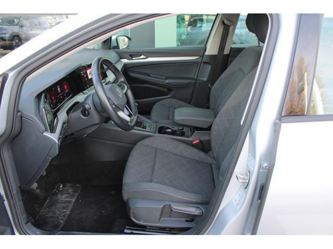 Volkswagen Golf 8 2.0 TDI Life 