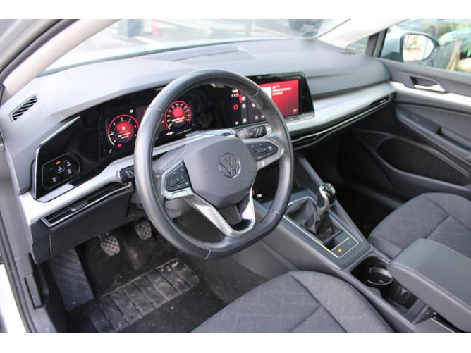 Volkswagen Golf 8 2.0 TDI Life 