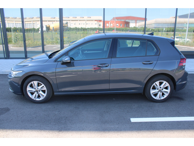 Volkswagen Golf 8 2.0 TDI DSG Life 