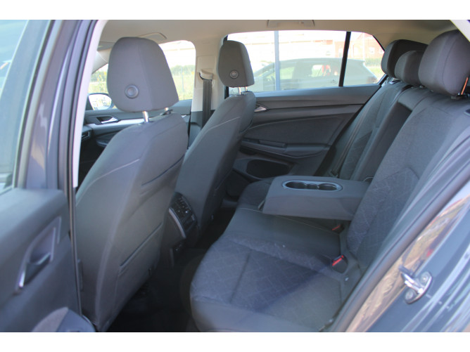 Volkswagen Golf 8 2.0 TDI DSG Life 