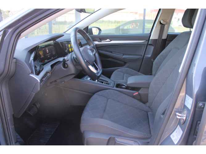 Volkswagen Golf 8 2.0 TDI DSG Life 
