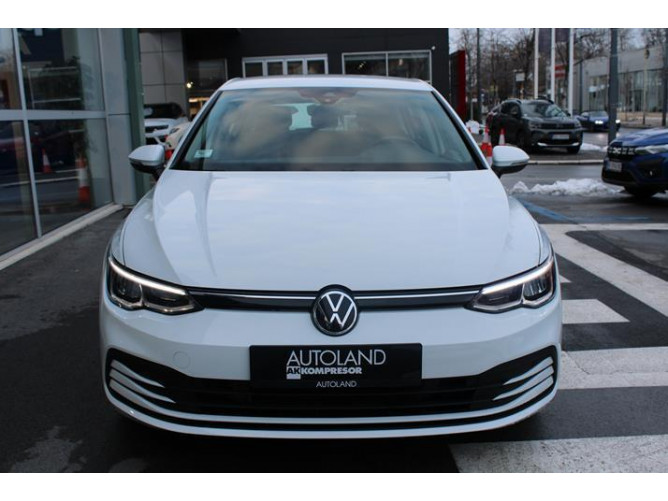 Volkswagen Golf 8 1.0 TSI Life 