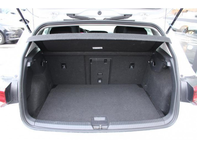 Volkswagen Golf 8 1.0 TSI Life 