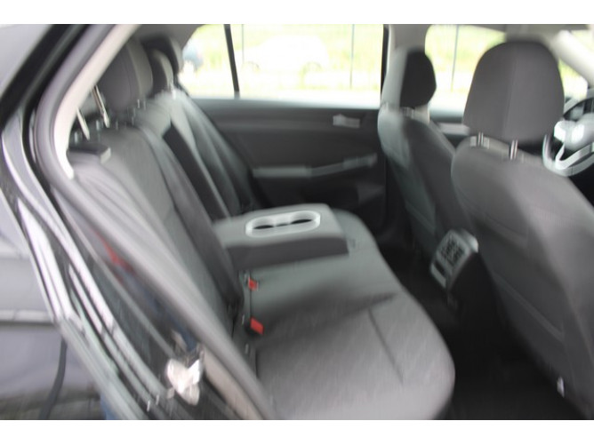Volkswagen Golf 8 2.0 TDI DSG Life 