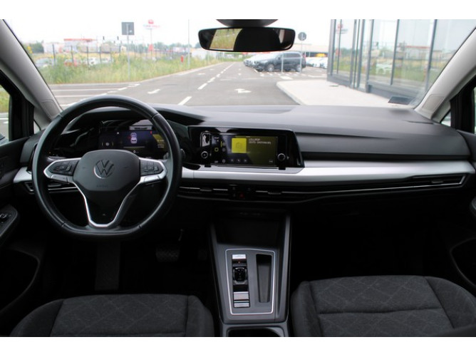 Volkswagen Golf 8 2.0 TDI DSG Life 