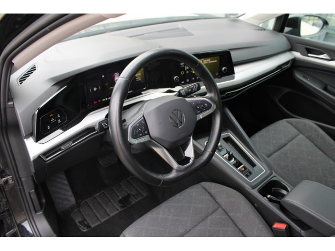 Volkswagen Golf 8 2.0 TDI DSG Life 
