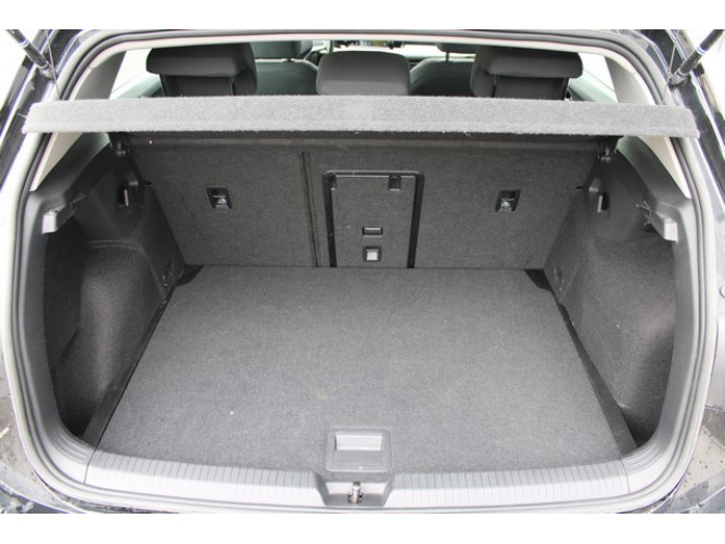 Volkswagen Golf 8 2.0 TDI DSG Life 