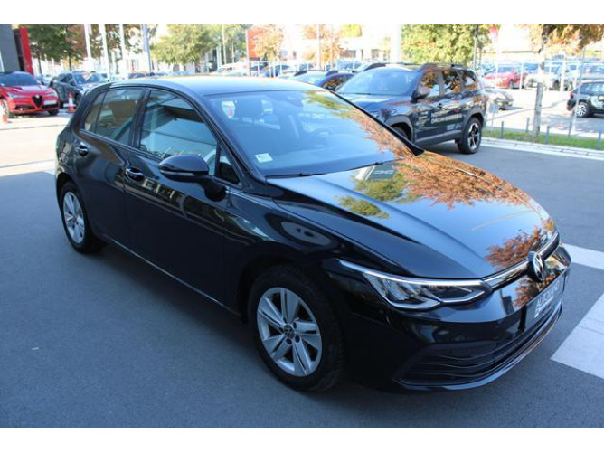 Volkswagen Golf 8 2.0 TDI Life 