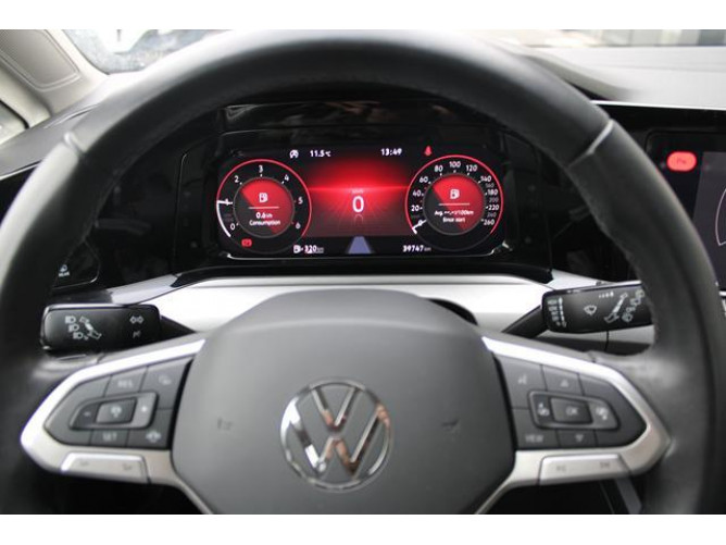 Volkswagen Golf 8 2.0 TDI Life 