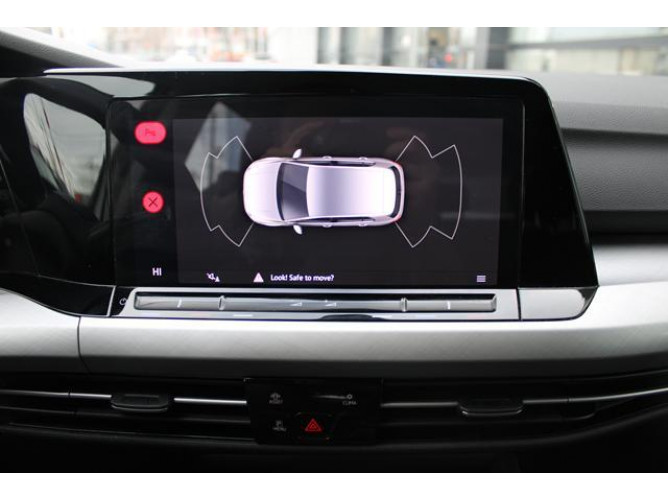 Volkswagen Golf 8 2.0 TDI Life 