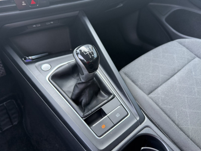 Volkswagen Golf 8 1.0 TSI LIFE 