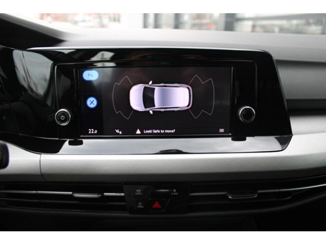 Volkswagen Golf 8 1.0 TSI Life 