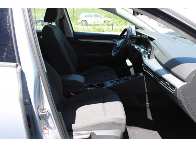Volkswagen Golf 8 2.0 TDI Life DSG 