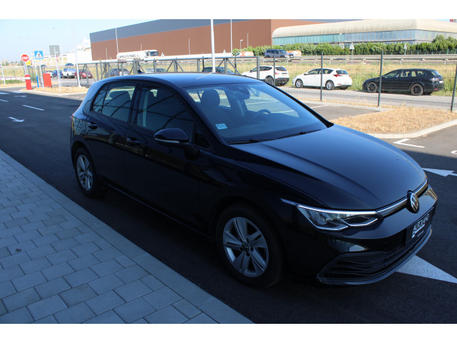 Volkswagen Golf 8 2.0 TDI DSG Life 