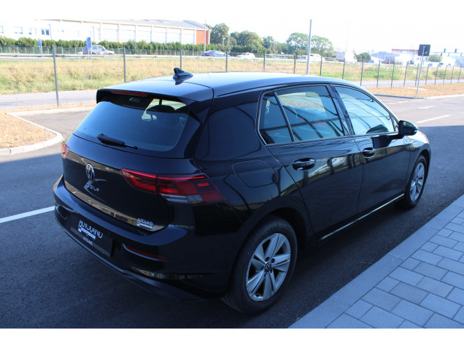 Volkswagen Golf 8 2.0 TDI DSG Life 