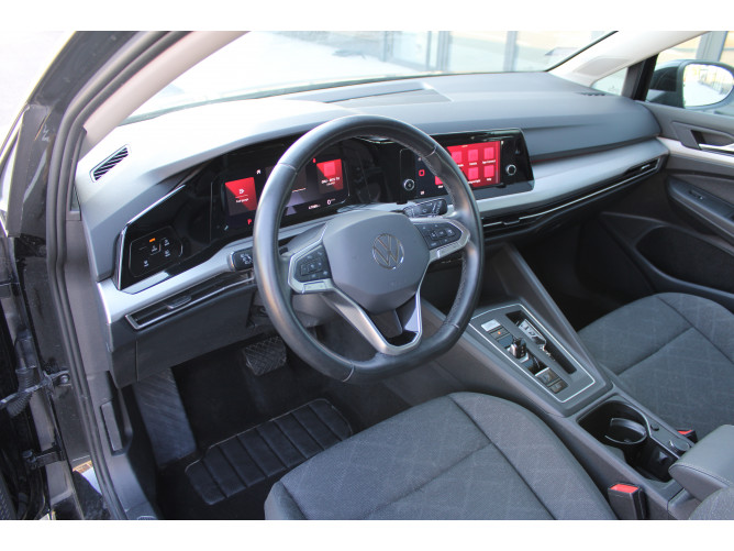 Volkswagen Golf 8 2.0 TDI DSG Life 