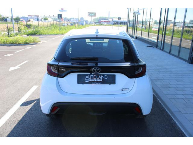 Toyota Yaris 1.5 Luna 