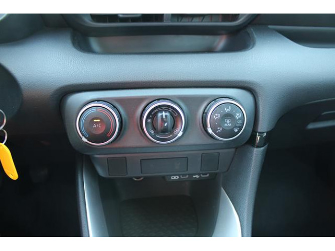 Toyota Yaris 1.5 Luna 