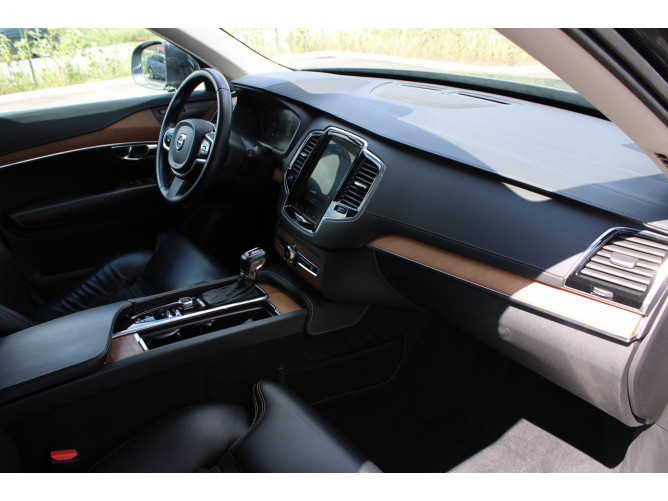 Volvo XC90 2.0 T6 AWD 