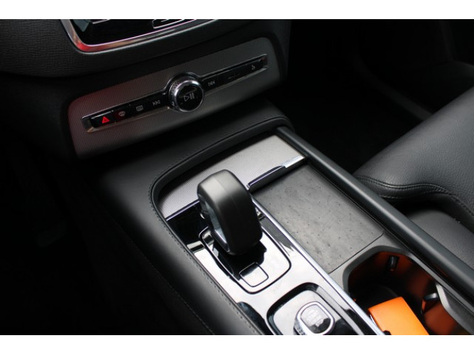 Volvo XC90 2.0 B5 HYB. AWD 7S 