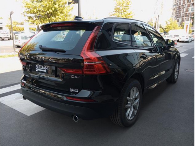 Volvo XC60 2.0 4D AWD 