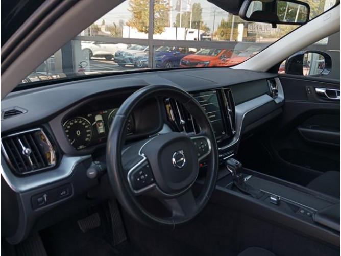 Volvo XC60 2.0 4D AWD 
