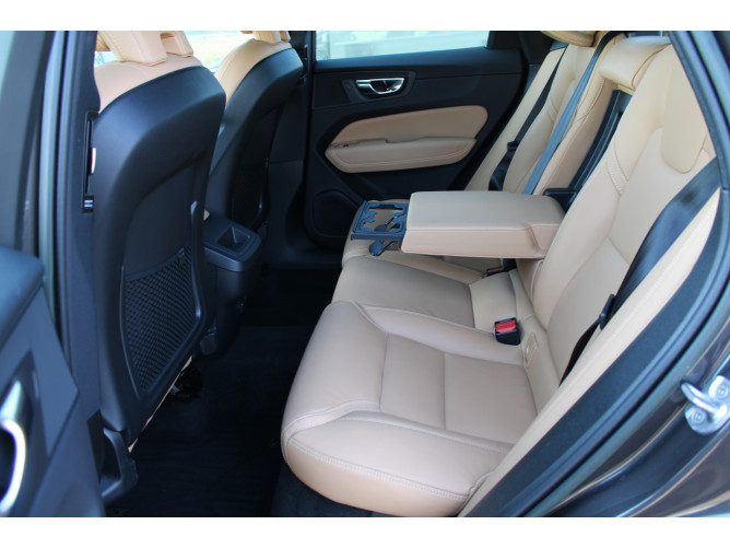 Volvo XC60 2.0 Hyb. B4 AWD 