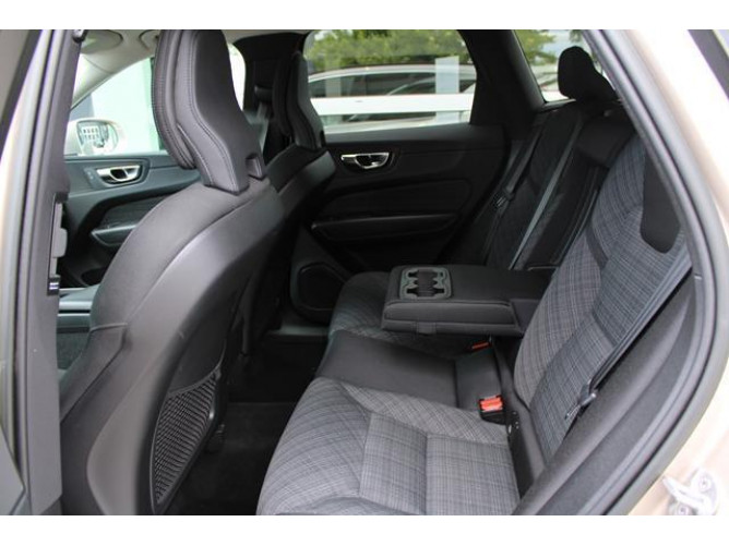 Volvo XC60 2.0 HYBRID 4X4 AUT 