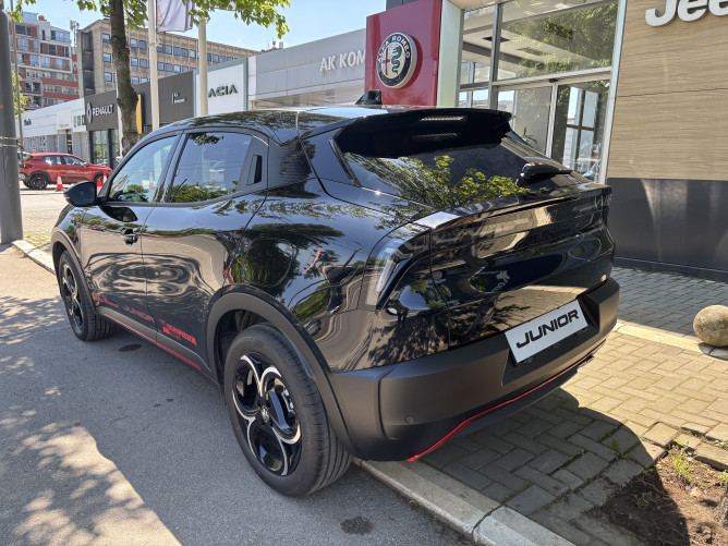 Alfa Romeo Junior 1.2 136ks MHEV DCT6 SPECIALE DEMO 